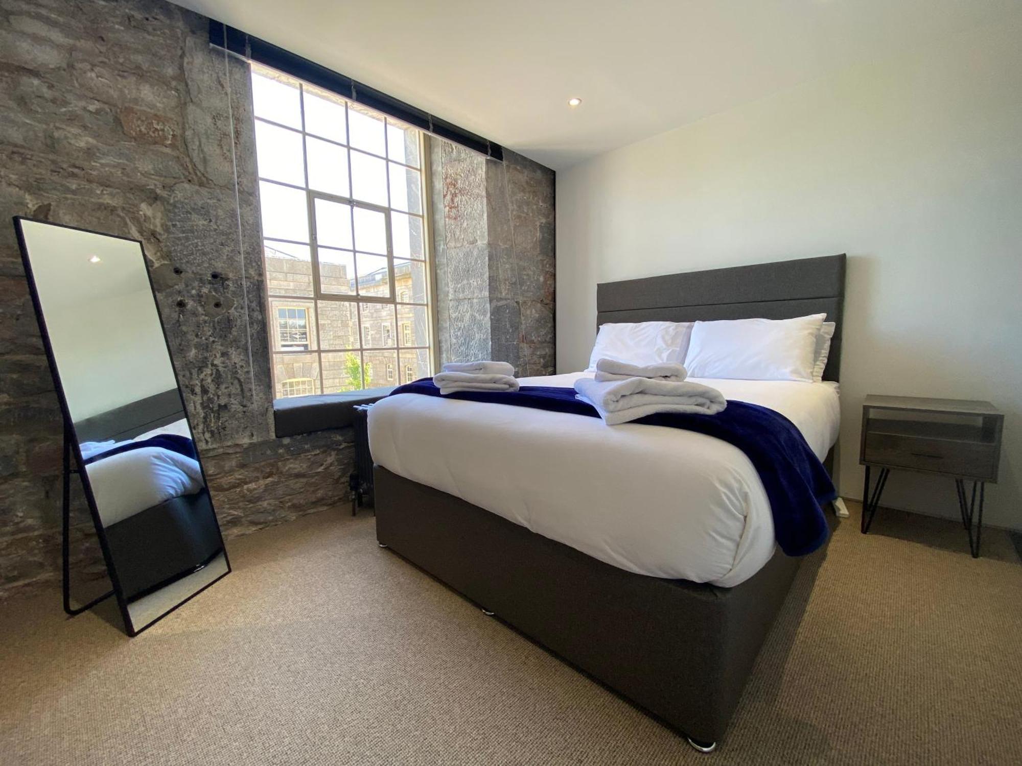 Royal William Yard Apartments Plymouth Bilik gambar