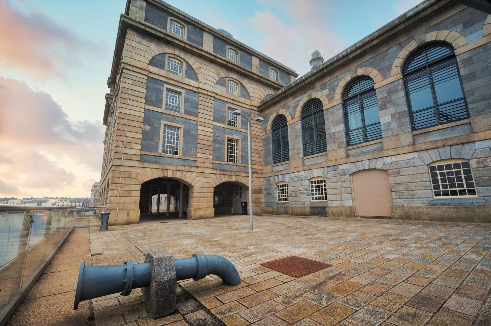 Royal William Yard Apartments Plymouth Bilik gambar