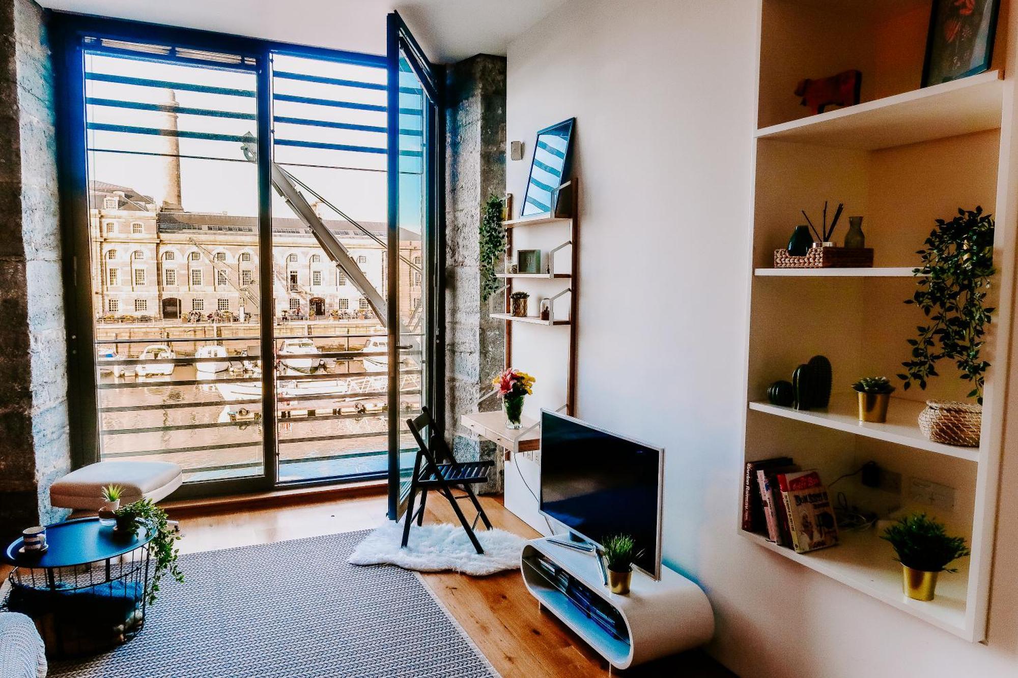Royal William Yard Apartments Plymouth Bilik gambar