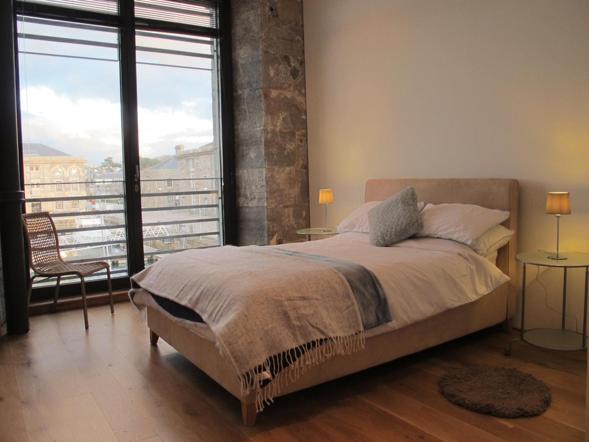 Royal William Yard Apartments Plymouth Bilik gambar