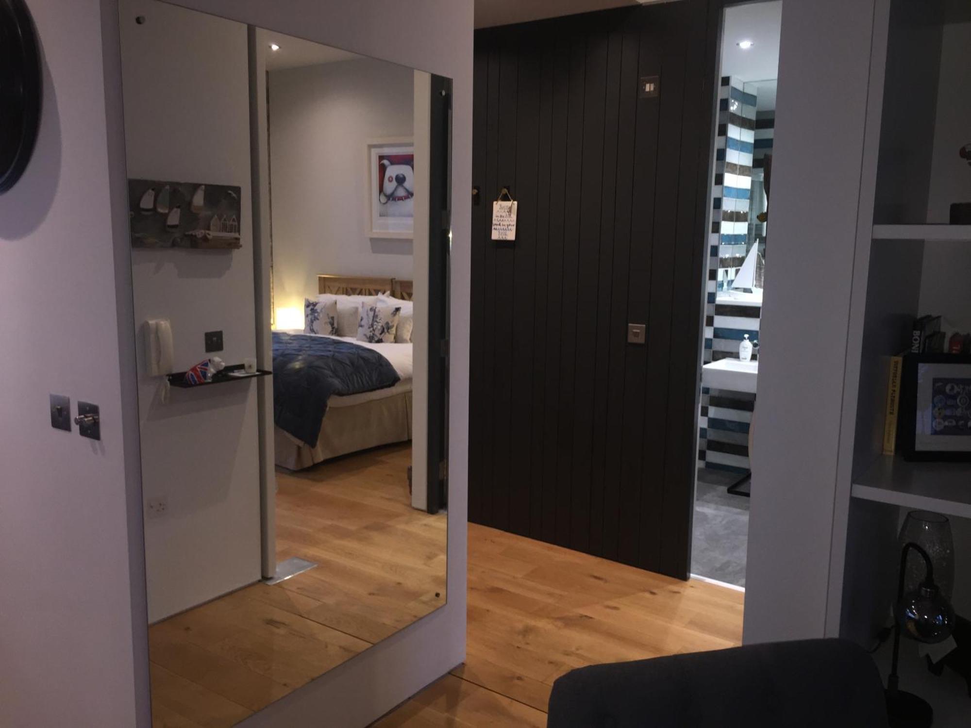 Royal William Yard Apartments Plymouth Bilik gambar