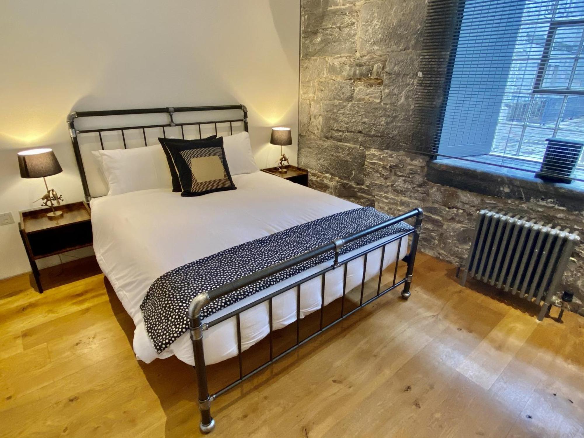 Royal William Yard Apartments Plymouth Bilik gambar