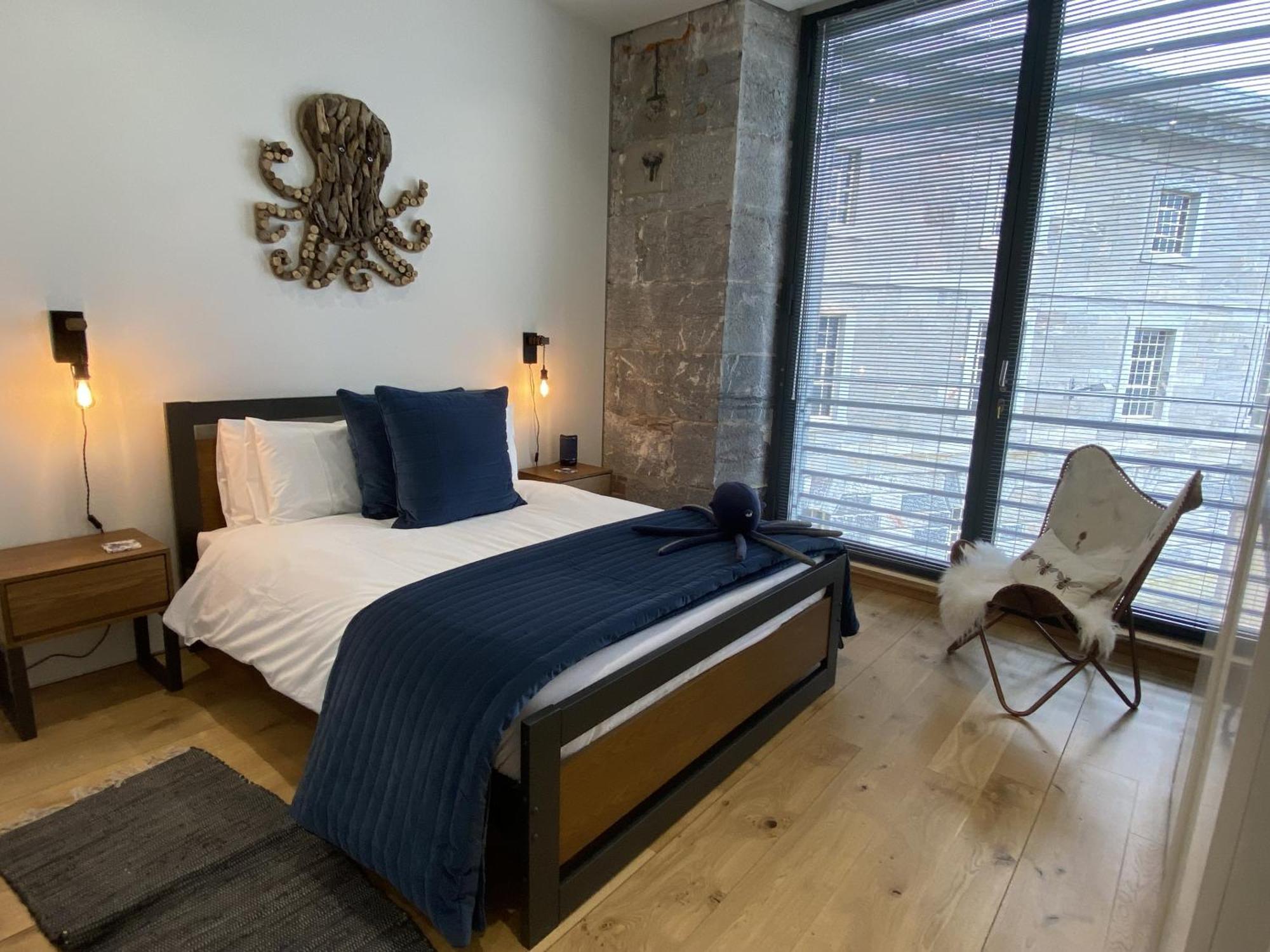 Royal William Yard Apartments Plymouth Bilik gambar